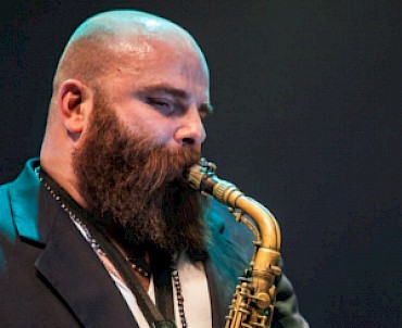 Odwalla & Saturnian Visitors - Thomas de Pourquery & Supersonic