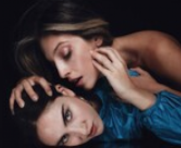 "La vespa" - Spettacolo Theama Teatro con Guenda Goria e Miriam Galanti