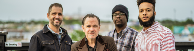 SuperBlue: KURT ELLING featuring Charlie Hunter