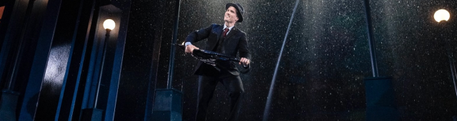 Cantando sotto la pioggia