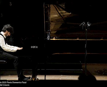 Incontro sulla Tastiera - FLAVIO TOZZI al pianoforte