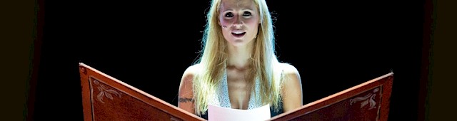 Michelle Hunziker in \"Mi scappa da ridere\"